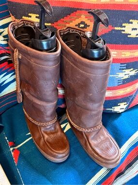 Waterproof Tamarack Grain Leather Manitobah Mukluks